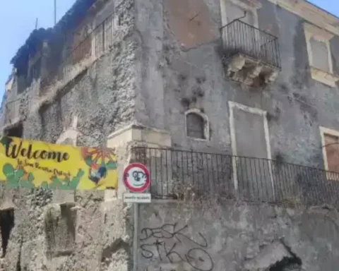 edificio tra via Di Prima e via Carramba a San Berillo