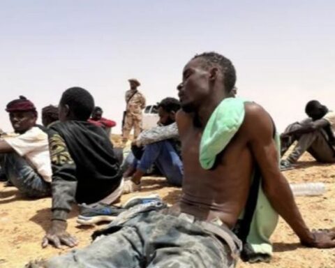 migranti abbandonati nel deserto