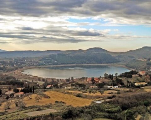 panorama con lago di Pergusa