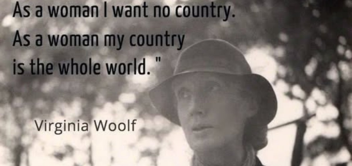 Virgina Woolf con la scriitta sullo sfondo